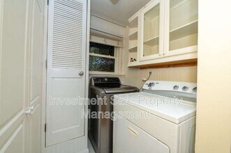 4982 Baltimore Dr in La Mesa, CA - Building Photo - Building Photo