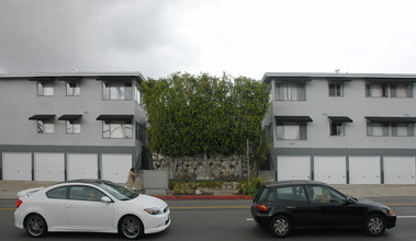 Frankmont Village Apartments in Los Angeles, CA - Building Photo - Building Photo