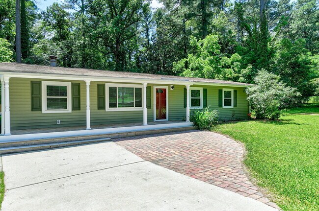 1512 Beechwood Dr in Raleigh, NC - Foto de edificio - Building Photo