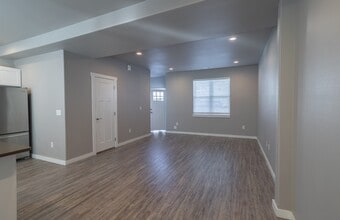 924 S Division St in Moses Lake, WA - Building Photo - Building Photo