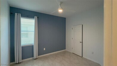 4209 Bloomfield St in Ft. Myers, FL - Foto de edificio - Building Photo