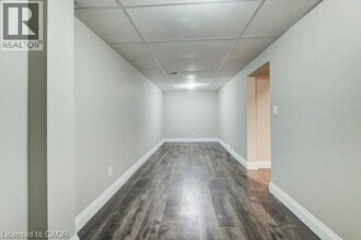 415 Garden St in Cambridge, ON - Building Photo - Building Photo