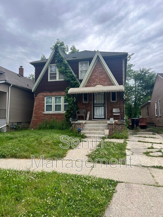 6479 Plainview Ave in Detroit, MI - Building Photo