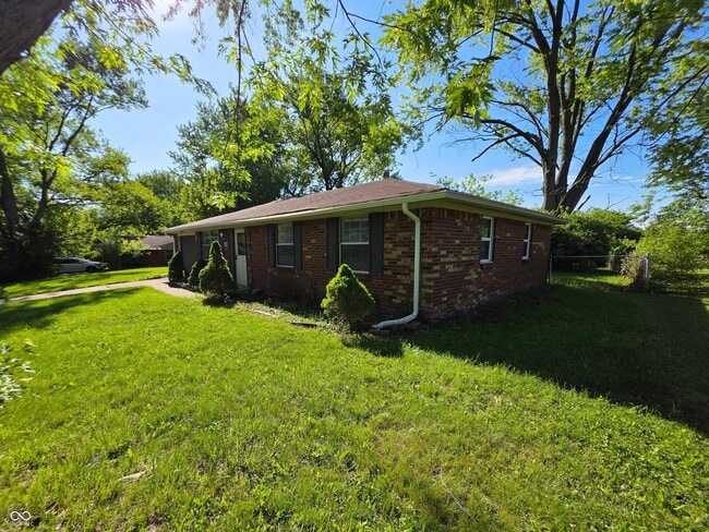 10359 Chris Dr in Indianapolis, IN - Building Photo - Building Photo