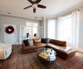 2208 N Sedgwick St, Unit #2 in Chicago, IL - Building Photo - Building Photo