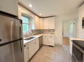 17 John St in New Windsor, NY - Building Photo - Building Photo