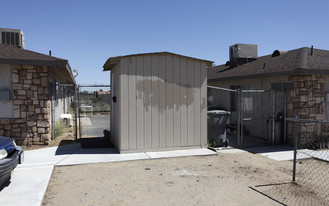 15398 Bear Valley Rd in Victorville, CA - Building Photo - Building Photo