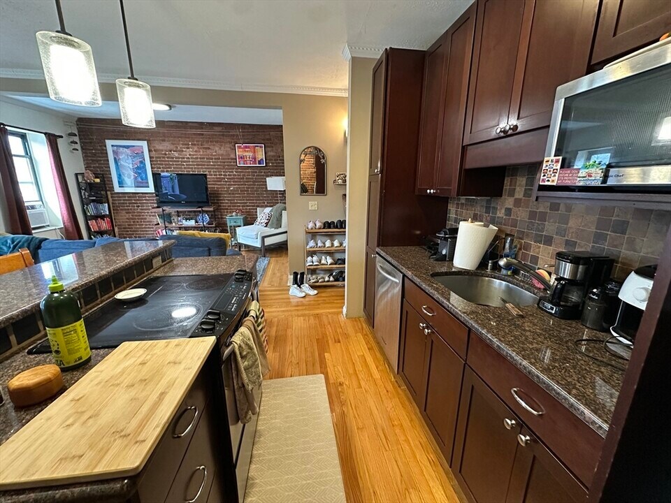 26 Worcester Square in Boston, MA - Building Photo