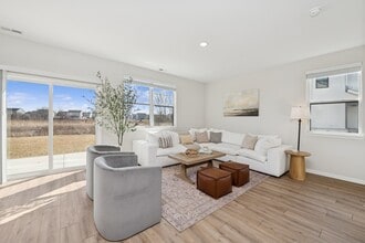 895 Brielle Blvd in Gilberts, IL - Building Photo - Building Photo