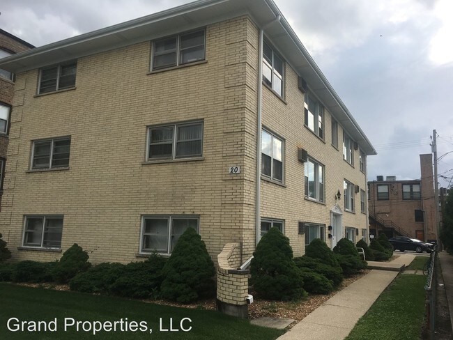 20 6th Ave in La Grange, IL - Building Photo - Building Photo