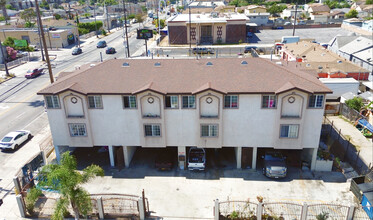 8823 S Figueroa St in Los Angeles, CA - Building Photo - Building Photo