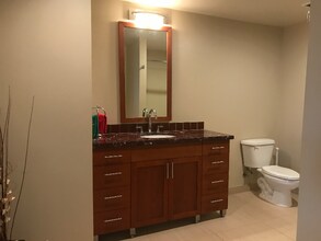 1515 Dock St in Tacoma, WA - Foto de edificio - Building Photo