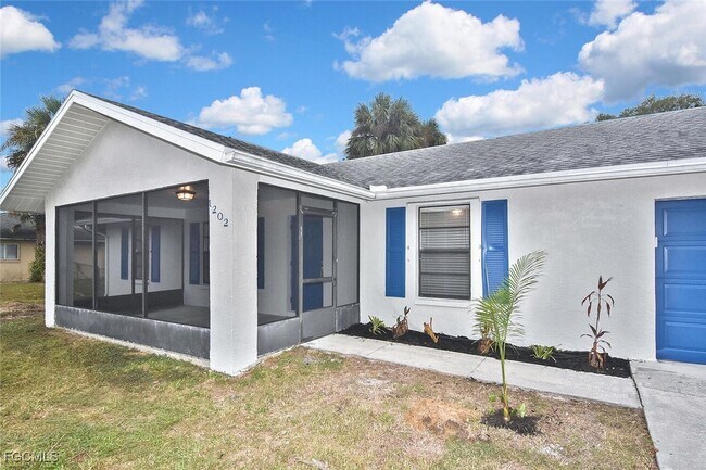 1202 E 7th St in Lehigh Acres, FL - Building Photo - Building Photo
