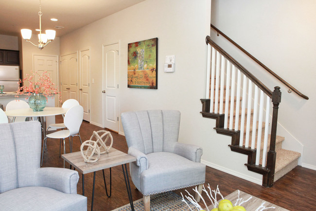 Pin Oak Townhomes