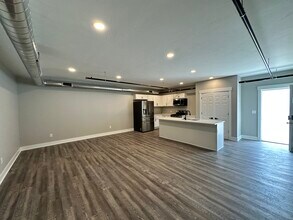 780 Columbia Ave, Unit colombia unit 120 in Holland, MI - Building Photo - Building Photo