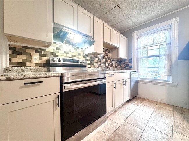 property at 14 Smythe St