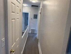 675 E 230th St in Bronx, NY - Building Photo - Building Photo