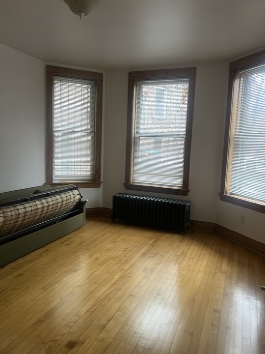 1714 N Honore St, Unit 1 in Chicago, IL - Foto de edificio