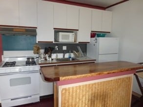 355 Kalanianaole St in Hilo, HI - Building Photo - Building Photo