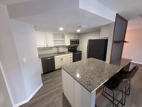 4022 Beaver Ln in Port Charlotte, FL - Building Photo - Building Photo
