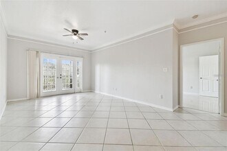 4304 Bayside Village Dr in Tampa, FL - Building Photo - Building Photo