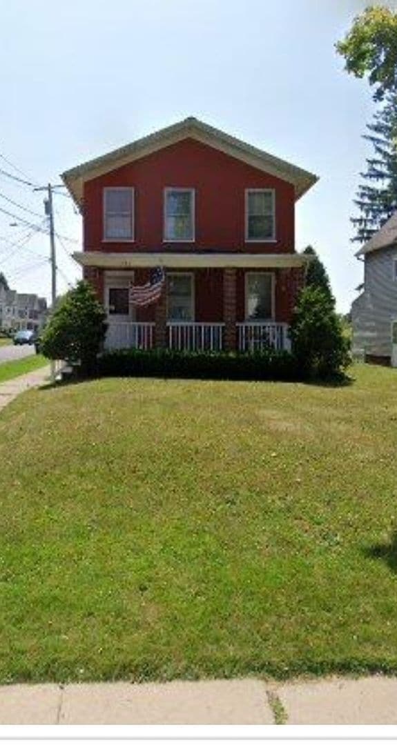 106 E North St