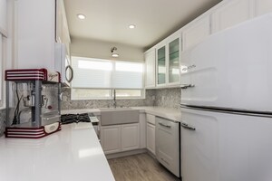 577 Ramona Ave #D in Laguna Beach, CA - Building Photo