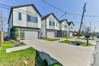4211 Nichols St in Houston, TX - Building Photo - Building Photo