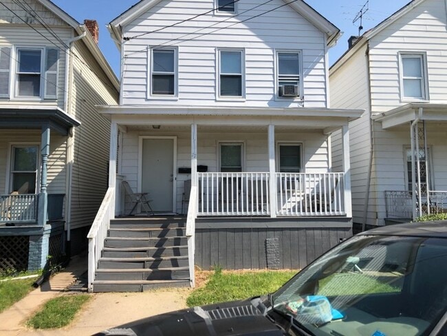 property at 77 Wyckoff St