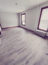 74-76 Floral Ave-Unit -Apt 3 in Johnson City, NY - Building Photo - Building Photo