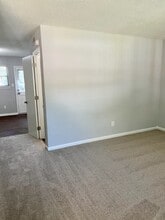 510 Salem Ct in Cary, NC - Foto de edificio - Building Photo