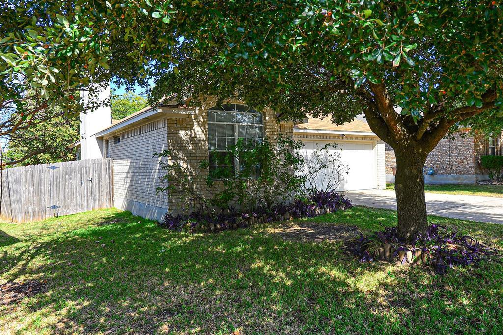 1708 Windy Park Cir in Round Rock, TX - Building Photo