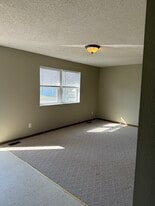 2207 Roma Ln in Country Club, MO - Building Photo