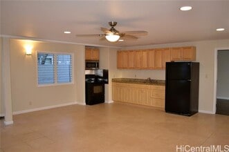 777 Kalanipuu St in Honolulu, HI - Building Photo - Building Photo