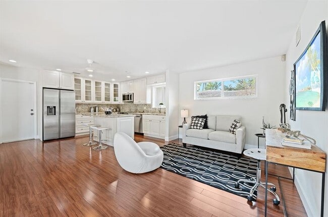 5110 NE 14th Terrace in Fort Lauderdale, FL - Building Photo - Building Photo