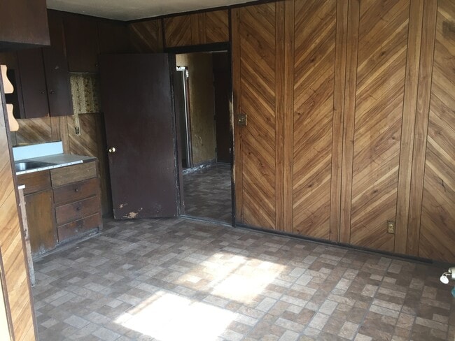 1842 N St Louis Ave in Tulsa, OK - Foto de edificio - Building Photo