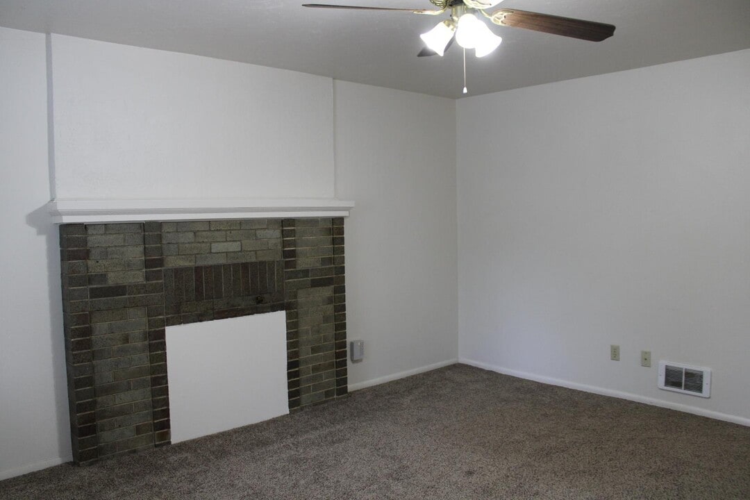 372 I St in Idaho Falls, ID - Building Photo