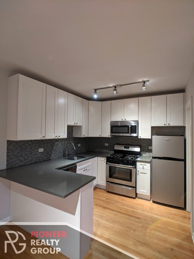 2832 W Palmer St, Unit 307