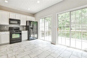 754 Celeste Ln in Atlanta, GA - Building Photo - Building Photo