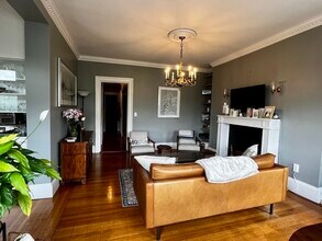 186 Commonwealth Ave, Unit 53 in Boston, MA - Foto de edificio - Building Photo