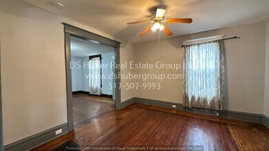 922 Eureka St in Lansing, MI - Building Photo - Building Photo