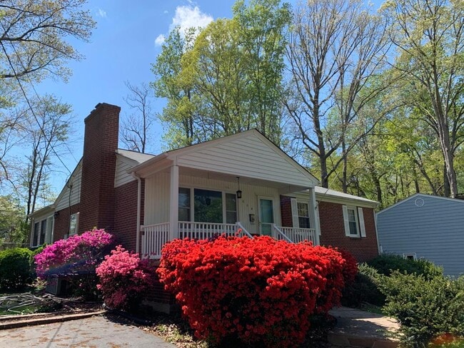 property at 604 Shamrock Rd