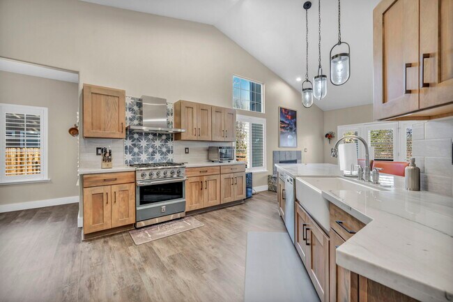property at 6500 Brookview Cir