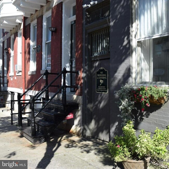 property at 106 N Market St