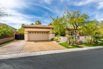 1704 Cypress Manor Dr in Henderson, NV - Building Photo - Building Photo