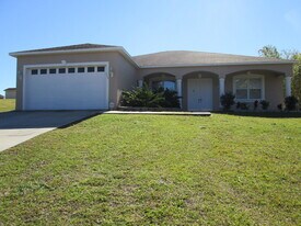 400 S Lake Starr Blvd in Lake Wales, FL - Building Photo