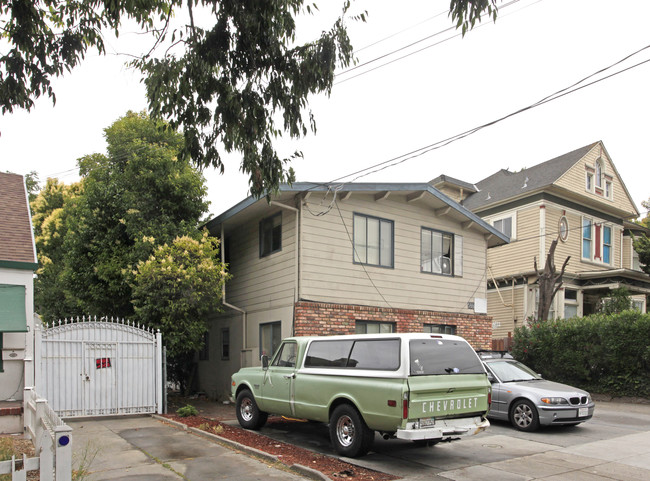 588 S 10th St in San Jose, CA - Building Photo - Building Photo