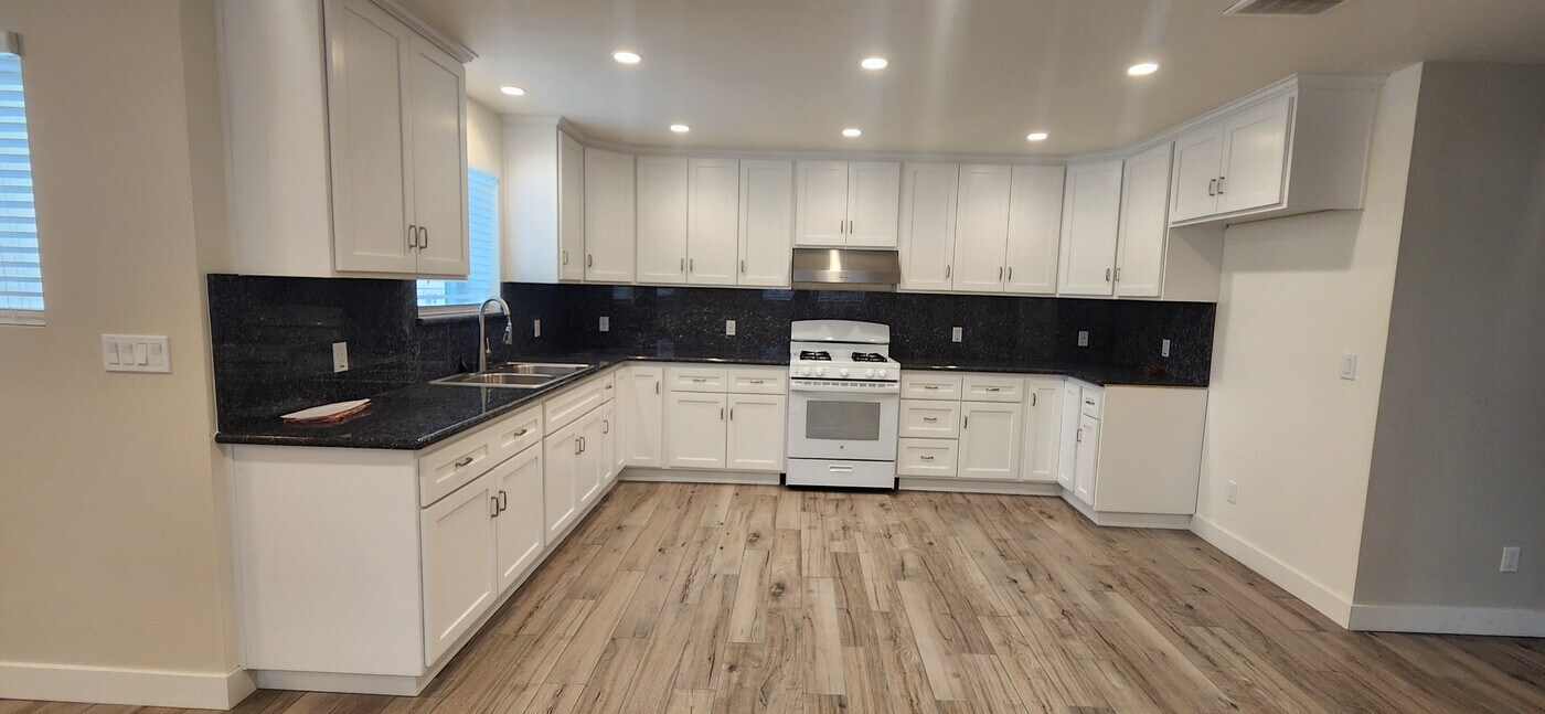 3765 Artesia Blvd in Torrance, CA - Building Photo