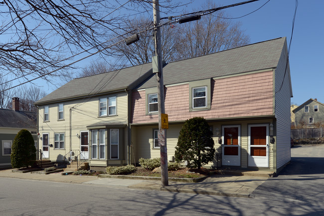 31 Duke St in East Greenwich, RI - Building Photo - Building Photo