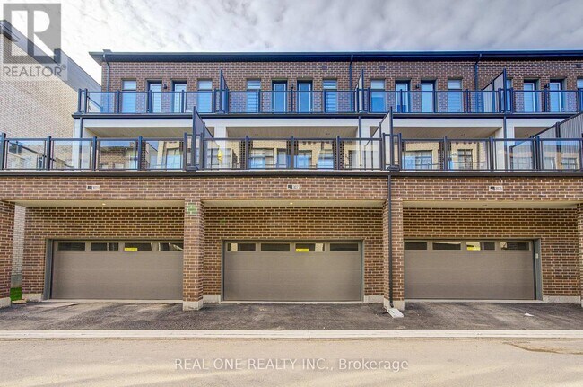 3073 Welsman Gdns in Oakville, ON - Building Photo - Building Photo